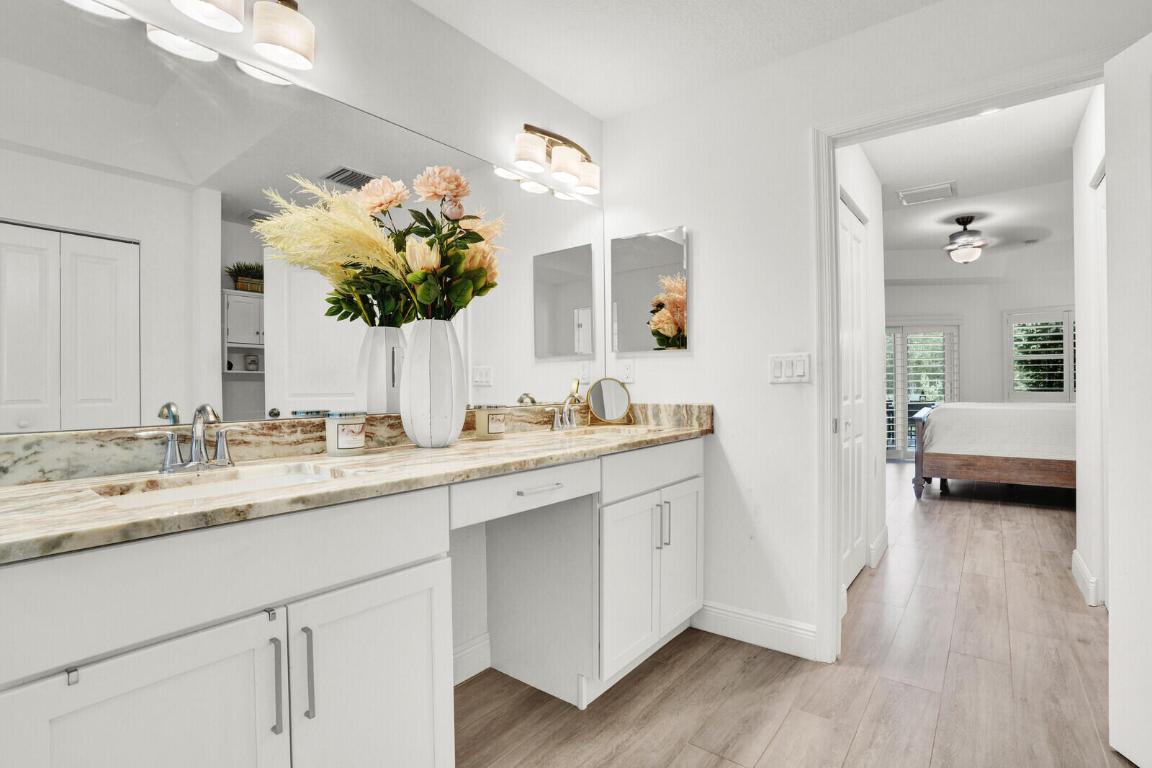 El Rancho Waite - Residential