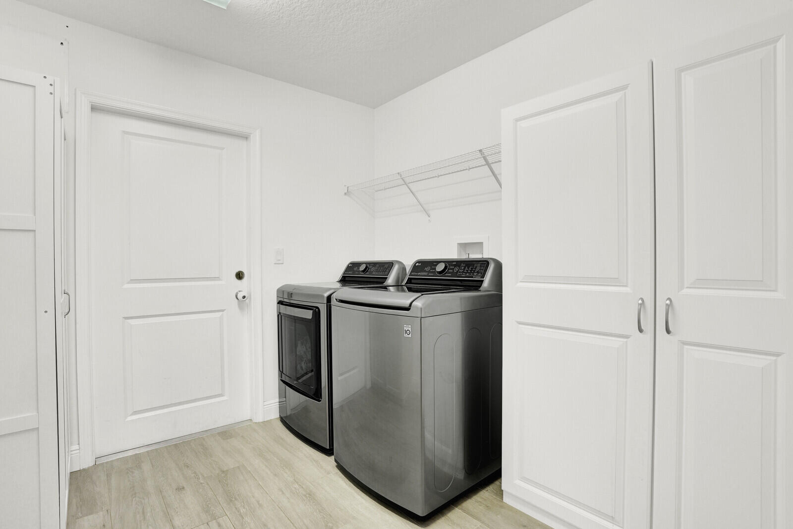 El Rancho Waite - Residential