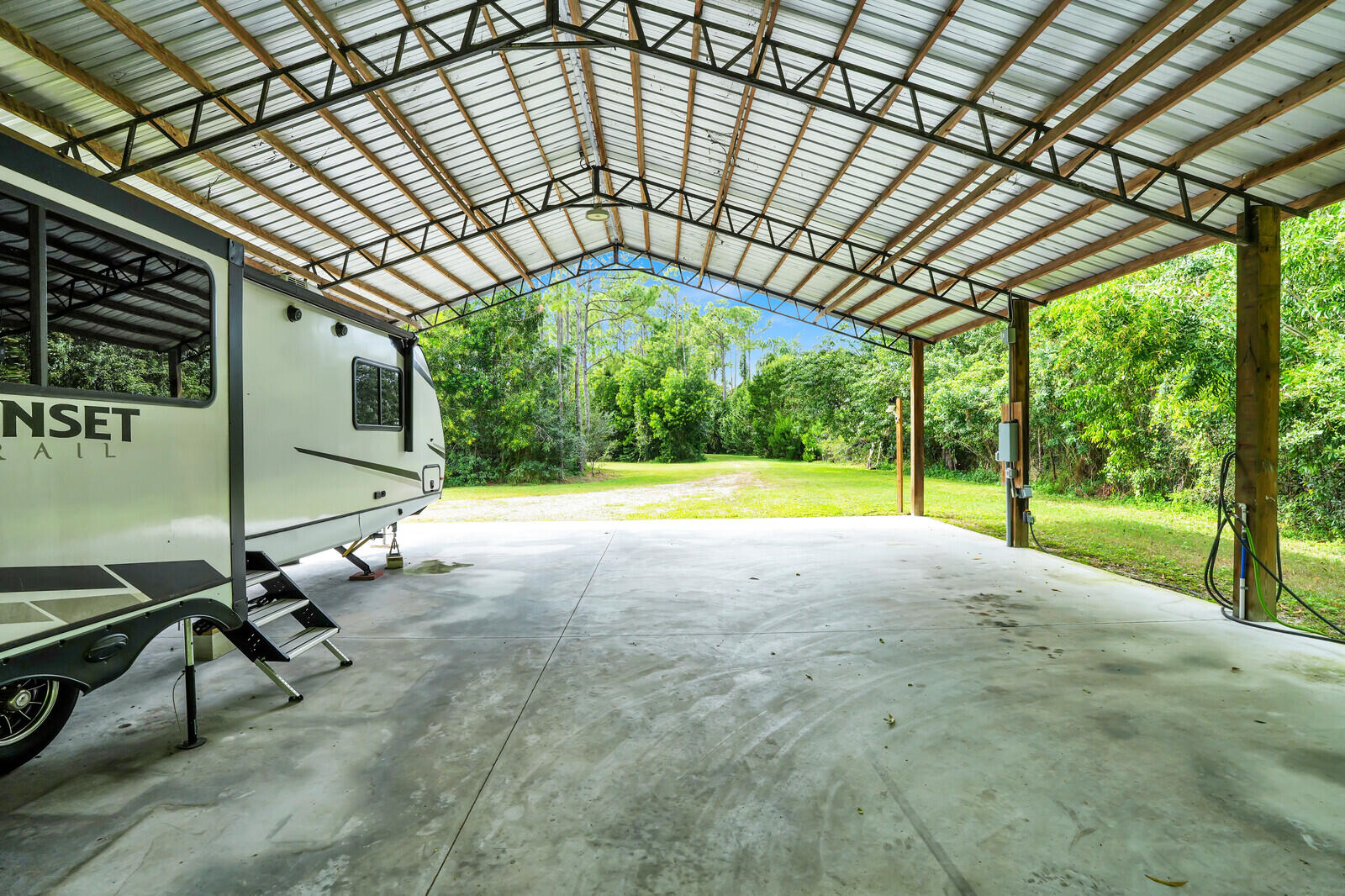 El Rancho Waite - Residential