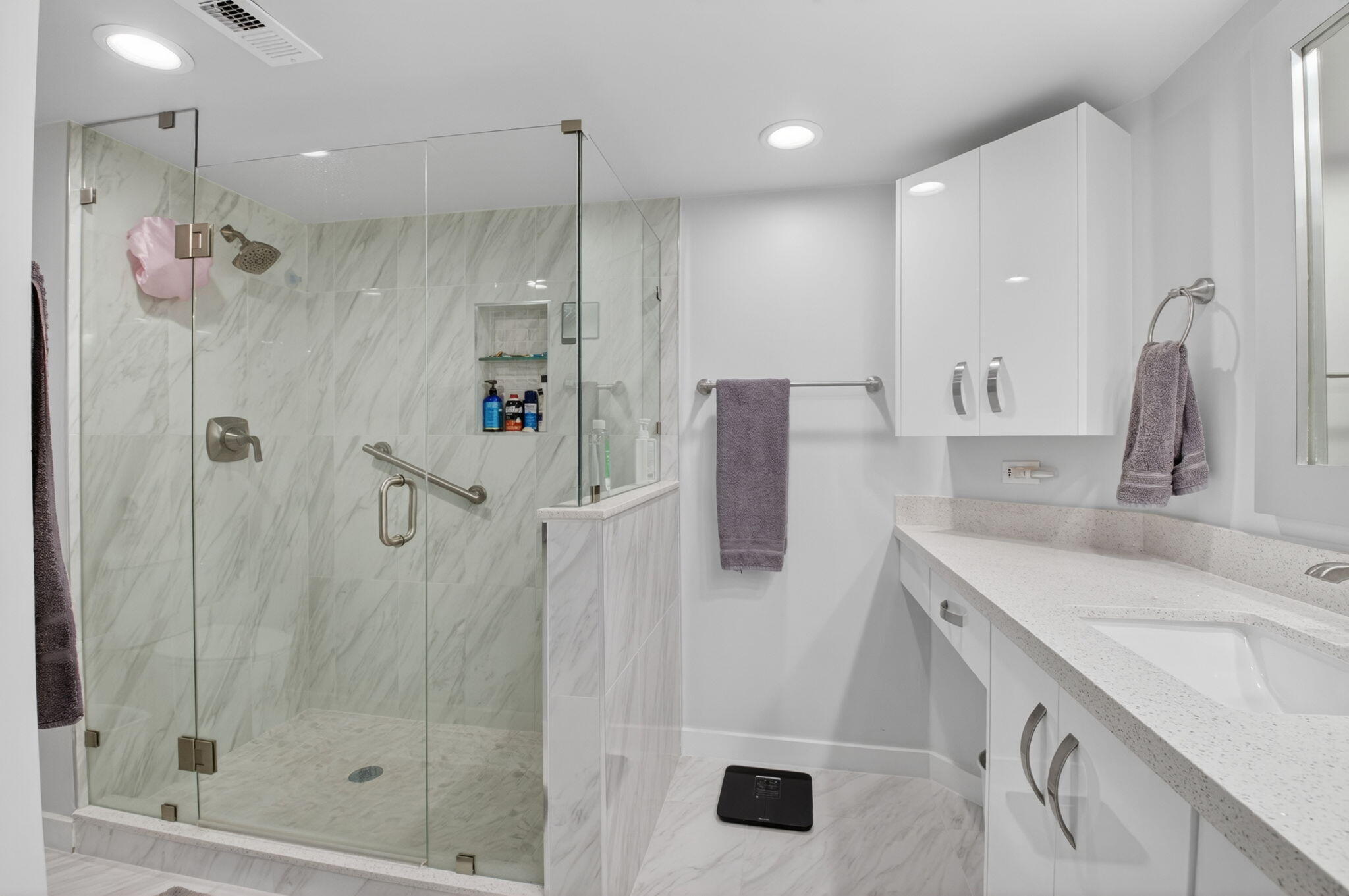 GLENEAGLES CONDO I - Residential Lease