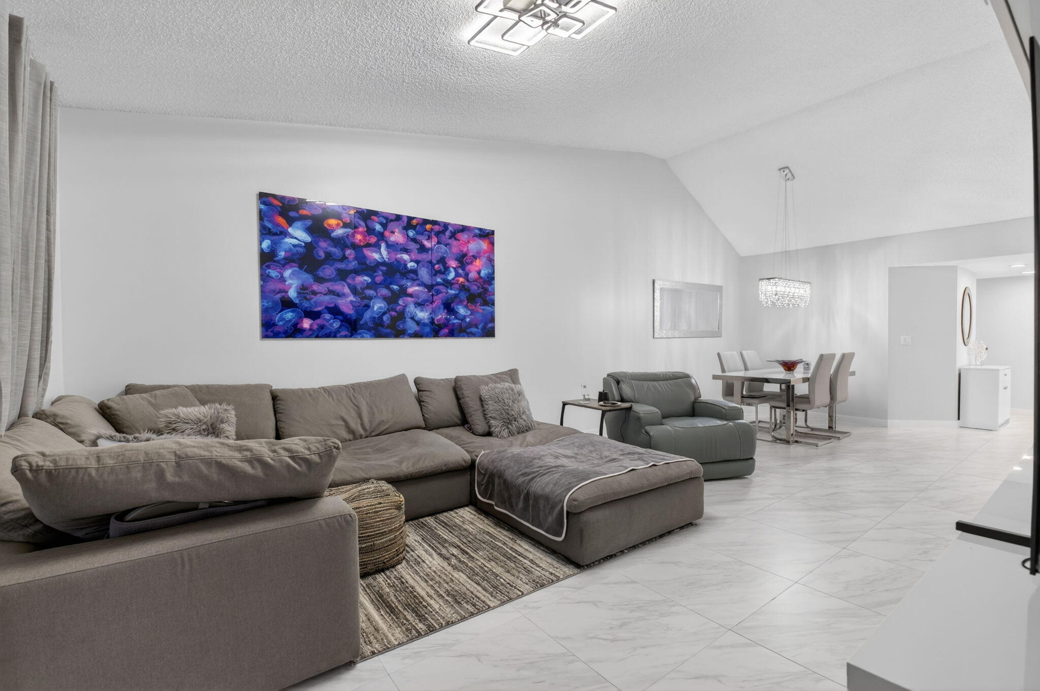 GLENEAGLES CONDO I - Residential Lease