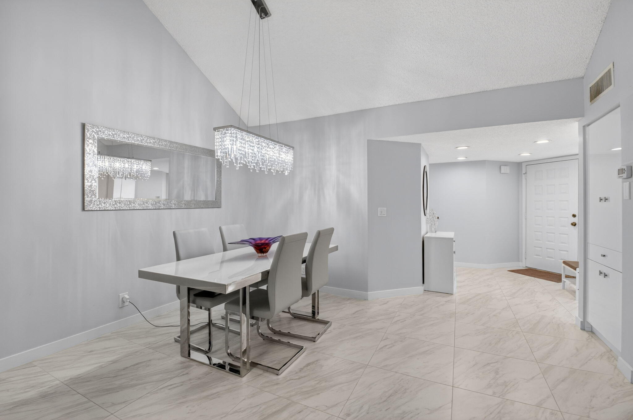 GLENEAGLES CONDO I - Residential Lease