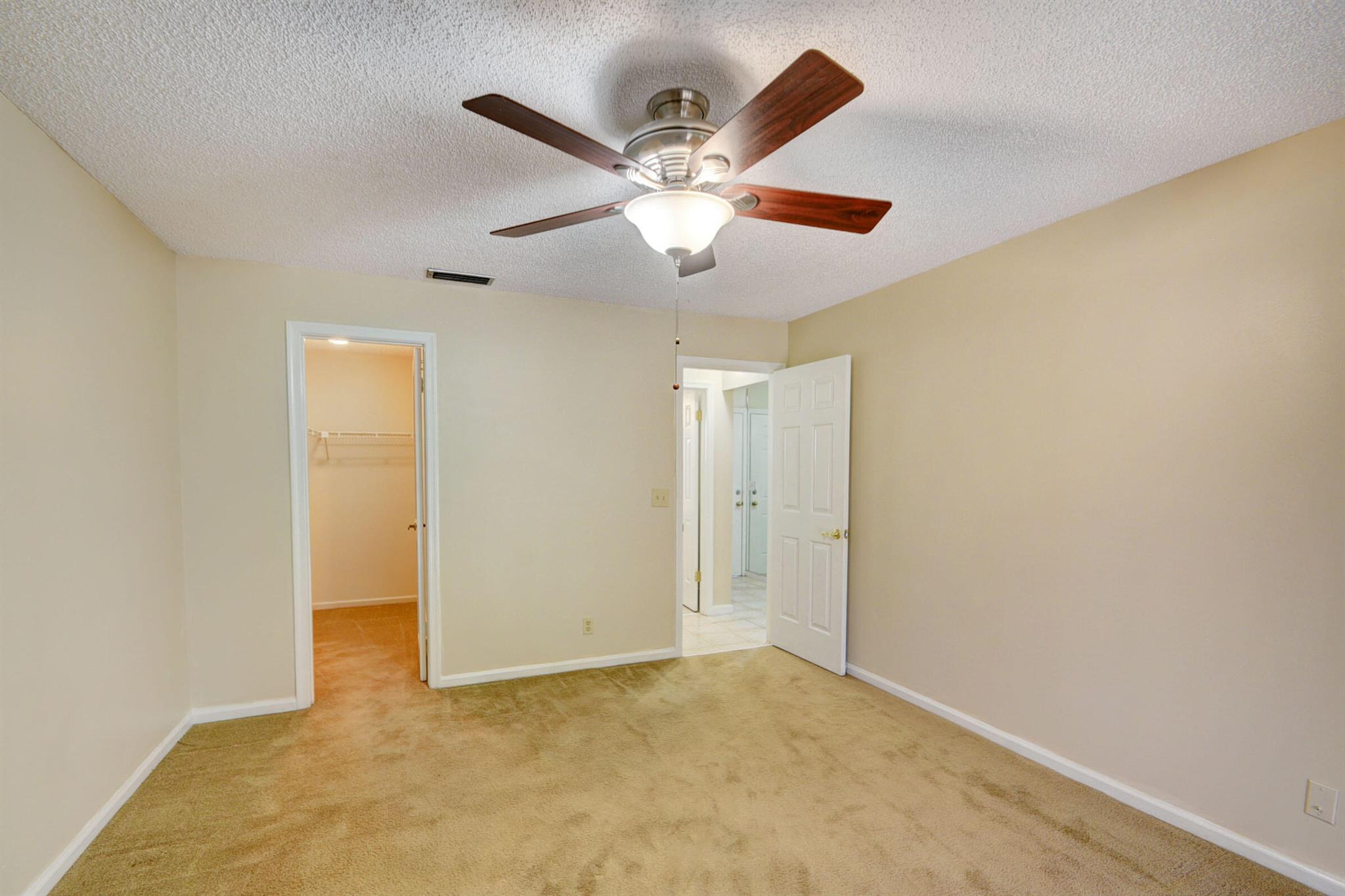 TRADEWINDS AT DOS LAGOS CONDO - Residential