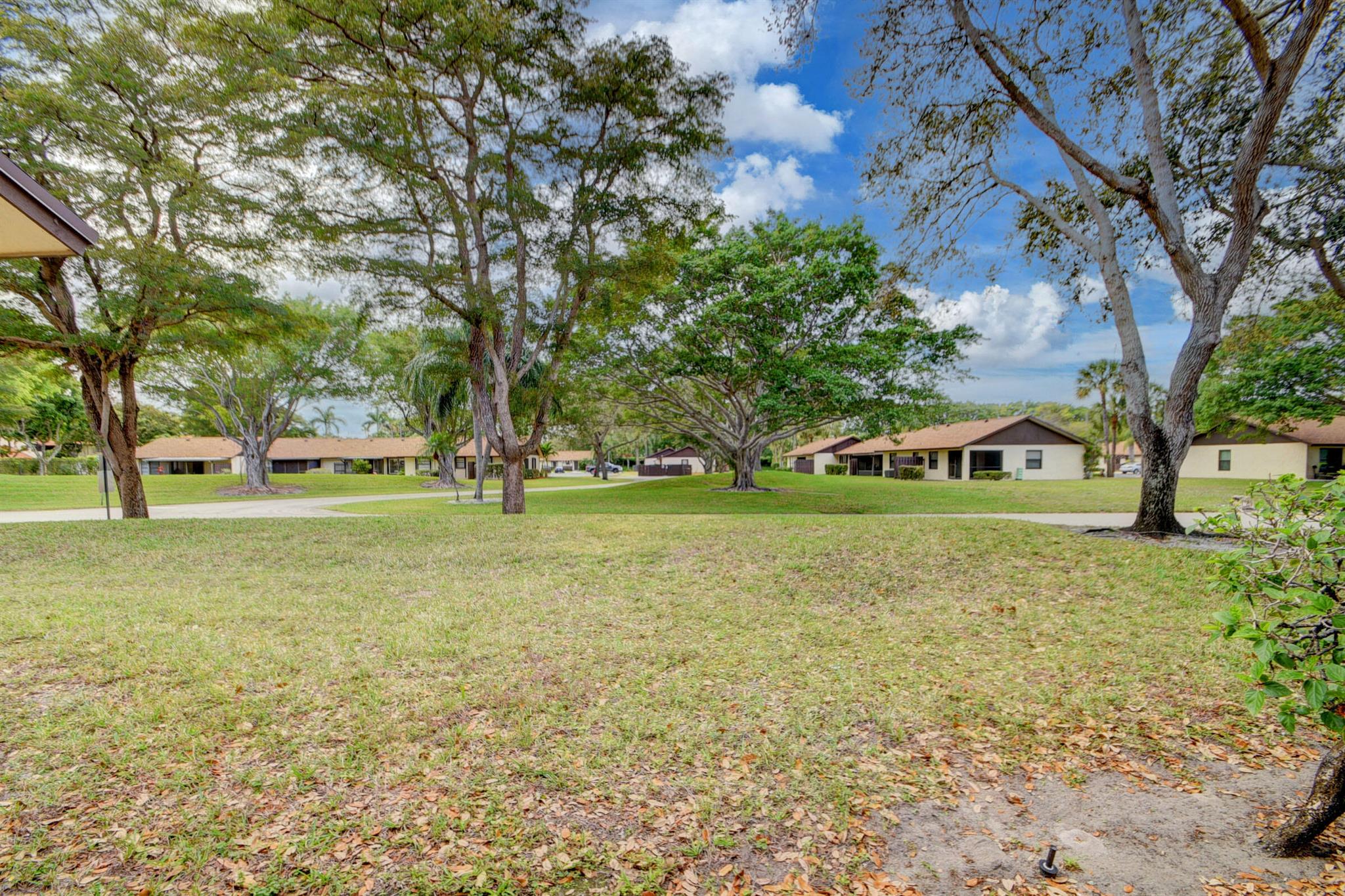 TRADEWINDS AT DOS LAGOS CONDO - Residential