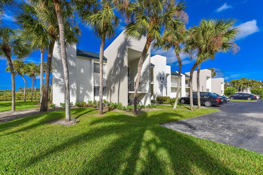 Photo of 1605 S Us Highway 1 #V4-106, Jupiter, FL 33477 (MLS # R11037480)