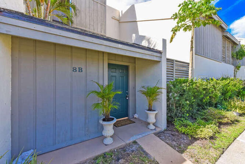 Photo of 1605 S Us Highway 1 #Sl8b, Jupiter, FL 33477 (MLS # R11155829)