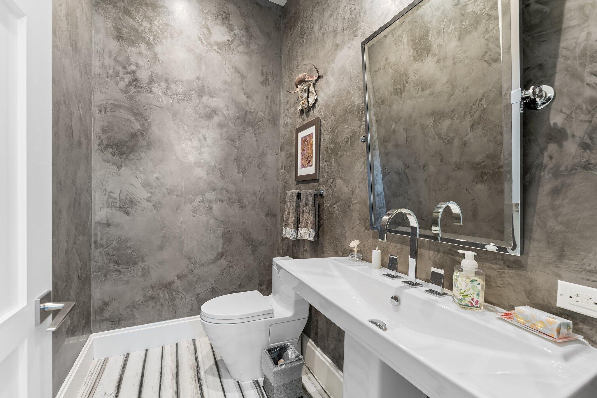 HARBOR PLACE - Residential