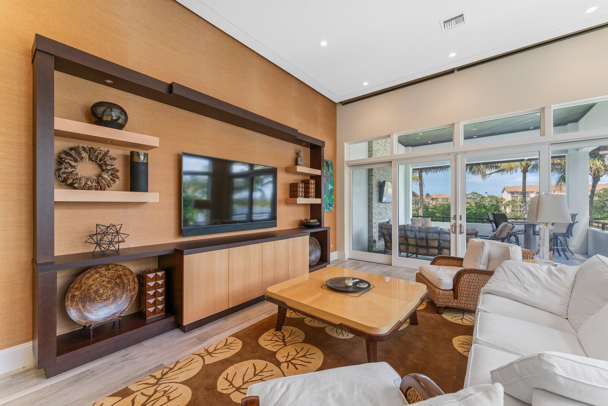 HARBOR PLACE - Residential