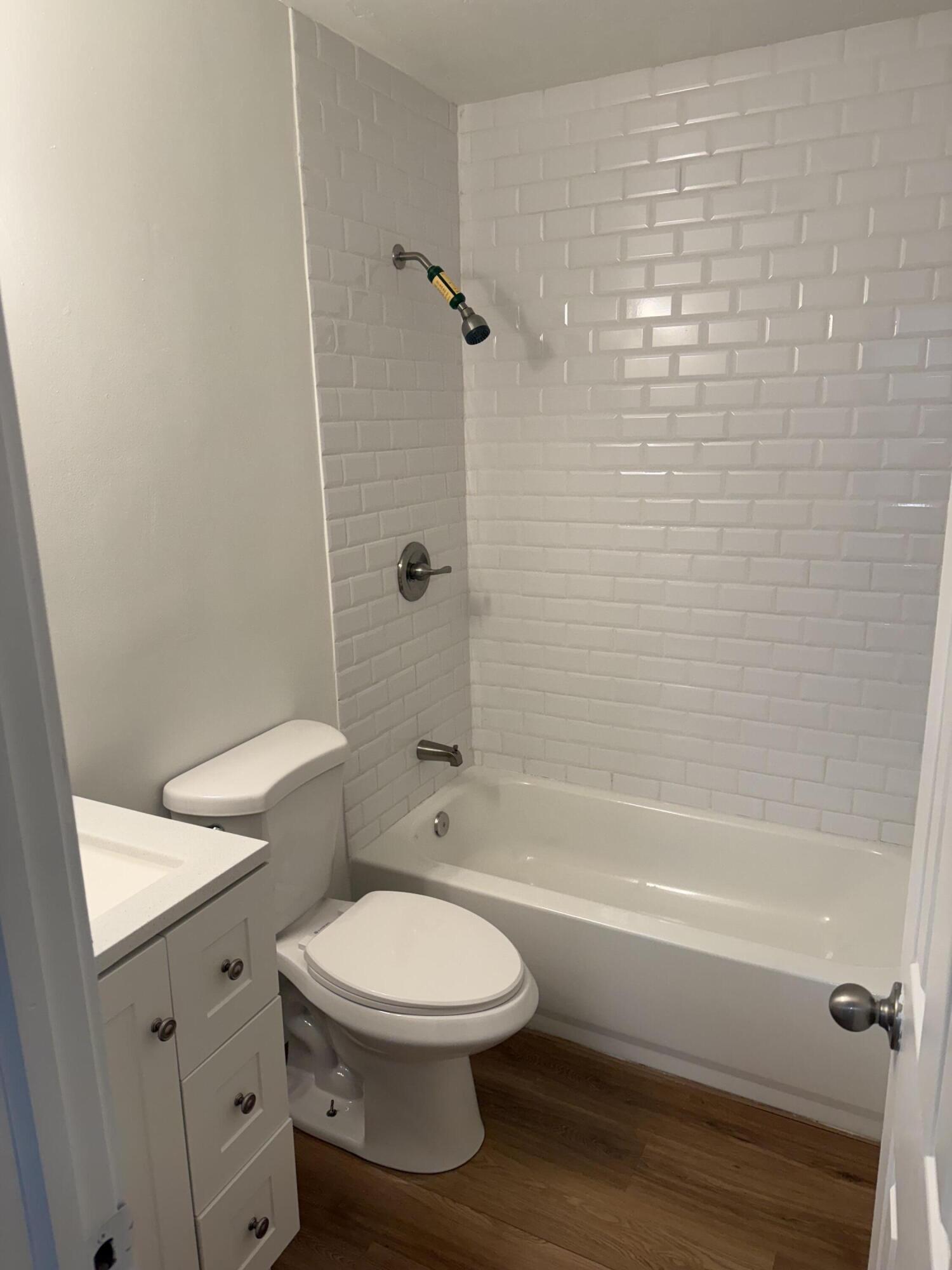 NORTH PALM BEACH HEIGHTS SEC 2B - Residential Lease