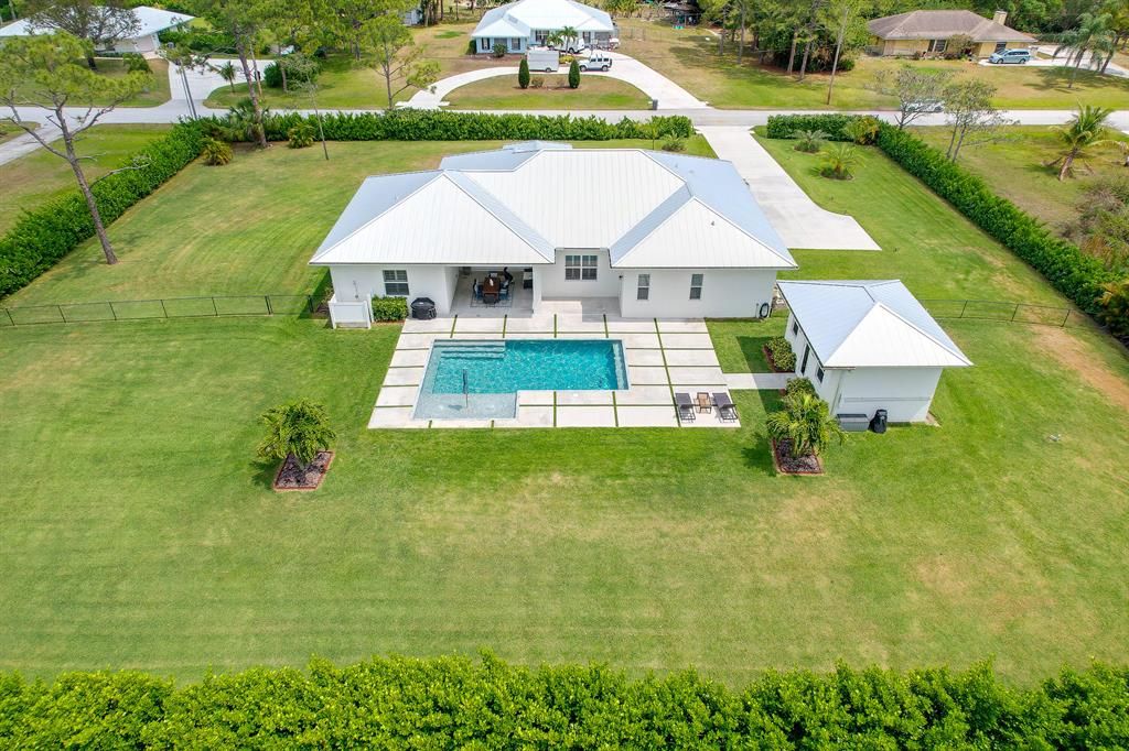 Photo of 15781 74th Avenue N, Palm Beach Gardens, FL 33418 (MLS # R10880743)
