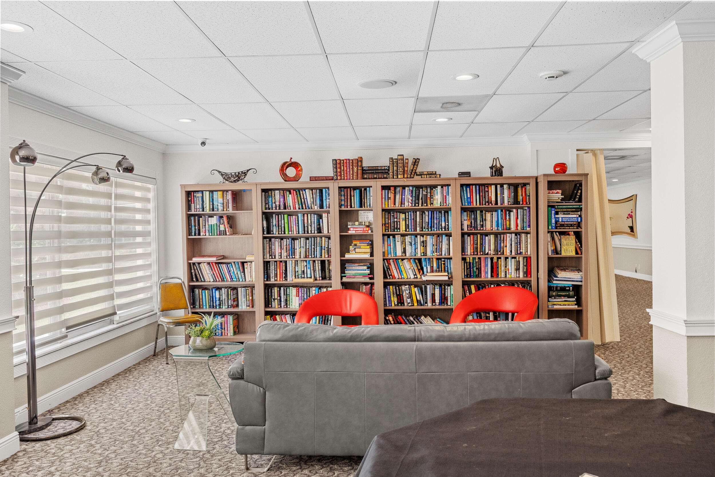 COUNTRY CLUB TOWER OF CORAL - Residential Lease