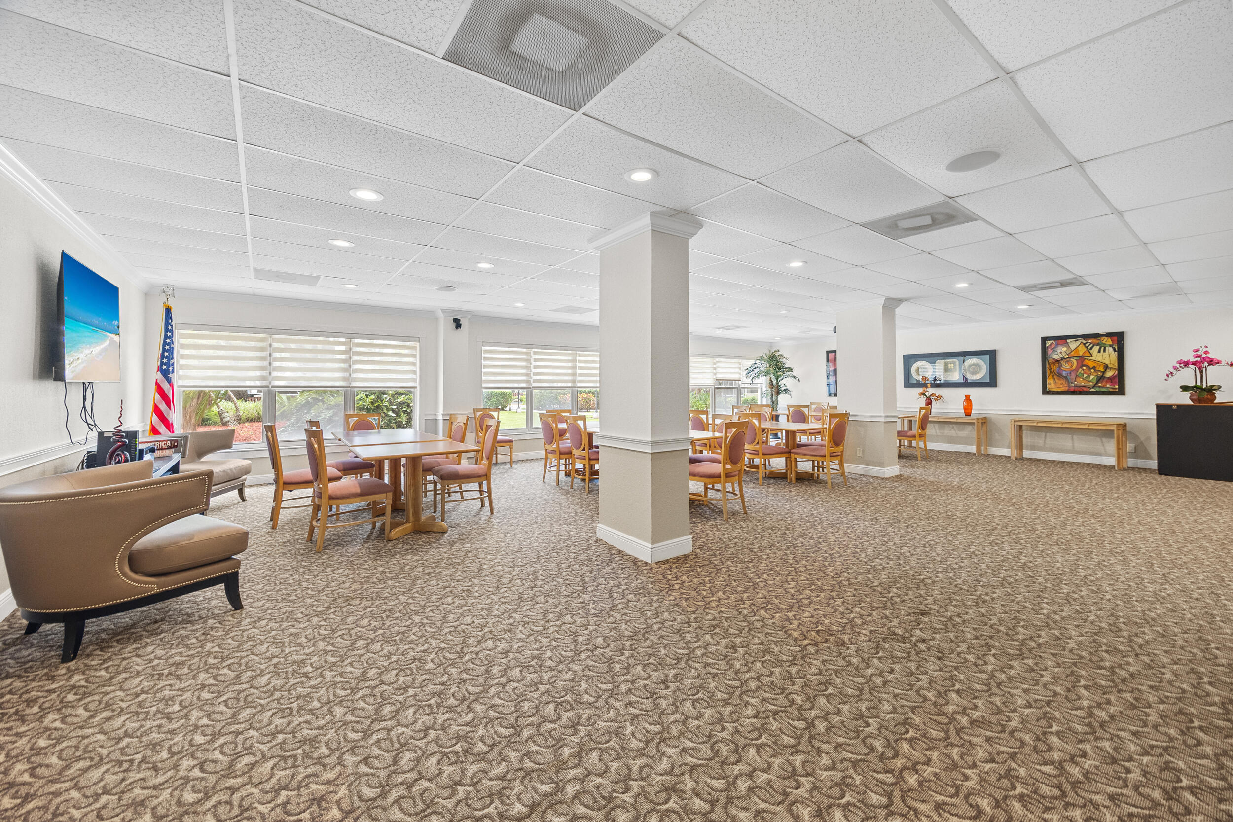 COUNTRY CLUB TOWER OF CORAL - Residential Lease