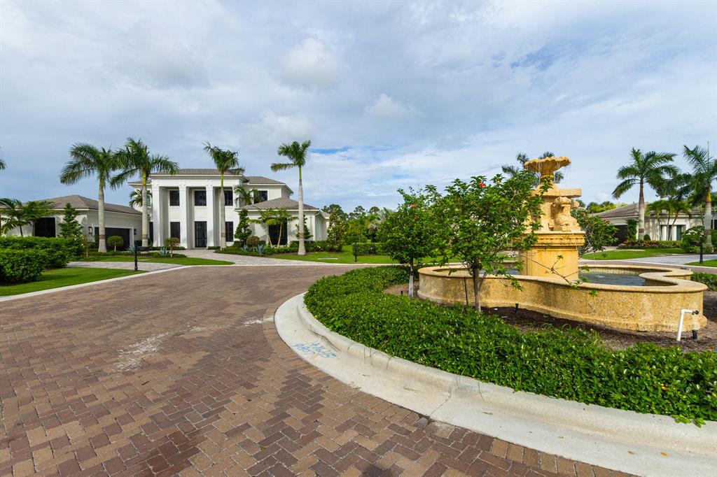 OLD PALM - Residential