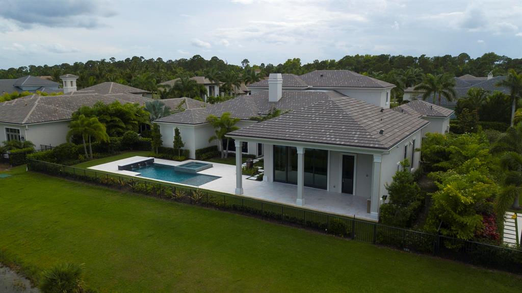 OLD PALM - Residential