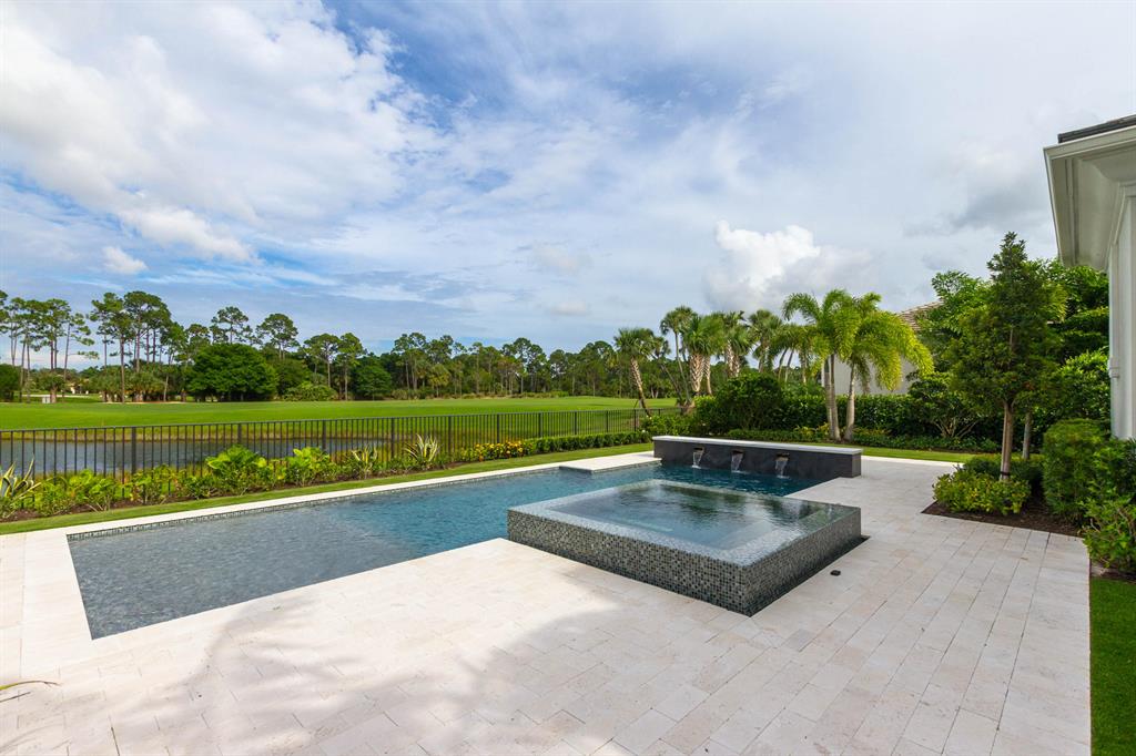 OLD PALM - Residential