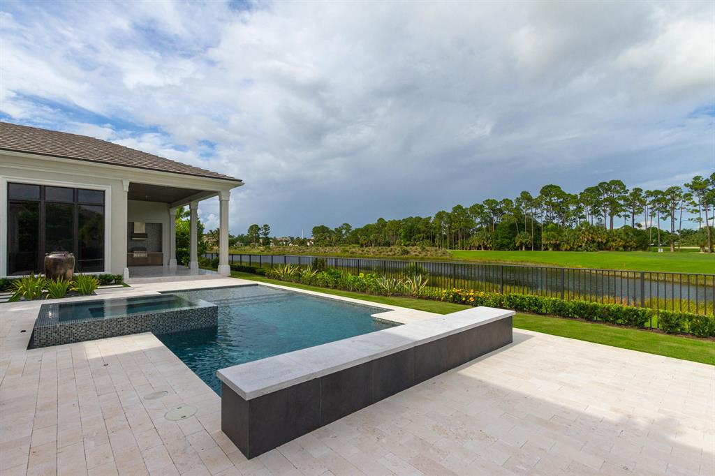 OLD PALM - Residential