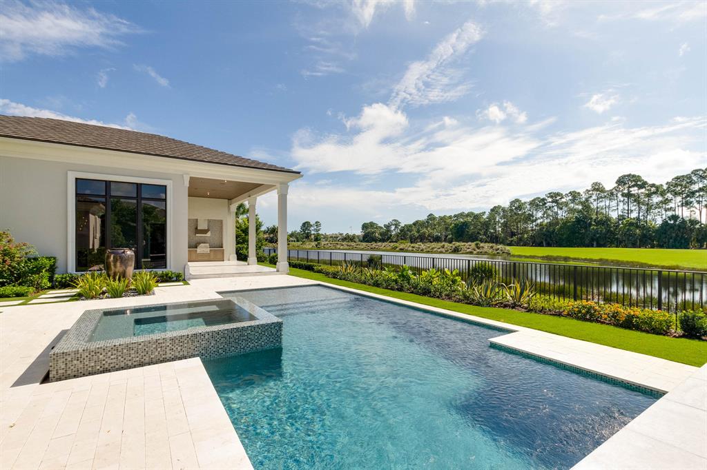 OLD PALM - Residential