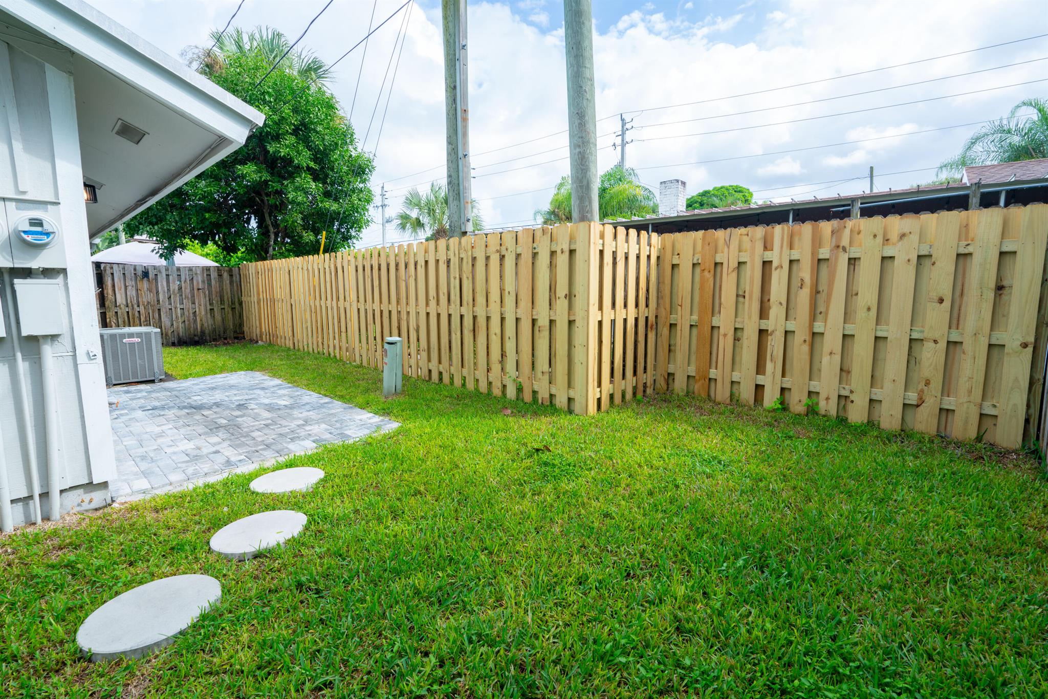 WINDSOR WALK CONDO - Residential
