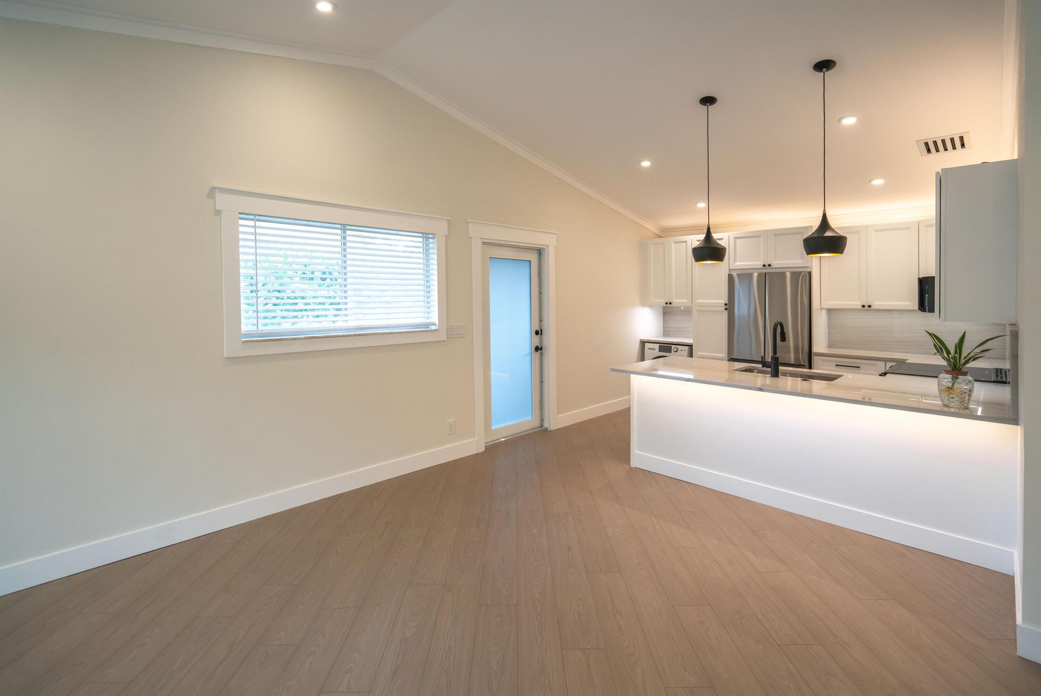 WINDSOR WALK CONDO - Residential