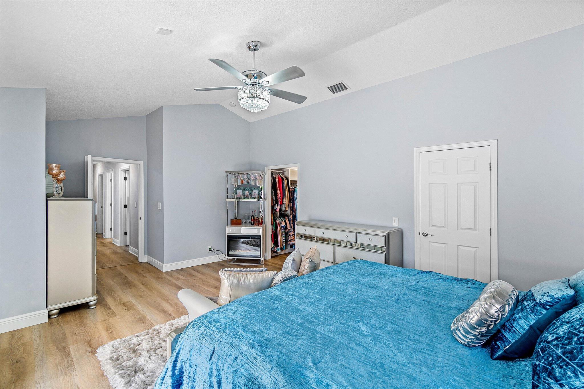 BOCA RATON SQUARE - Residential