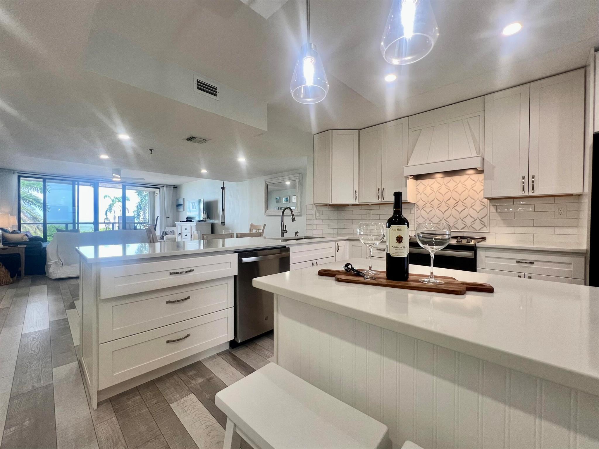 AVALON BEACH CLUB, A COND - Residential