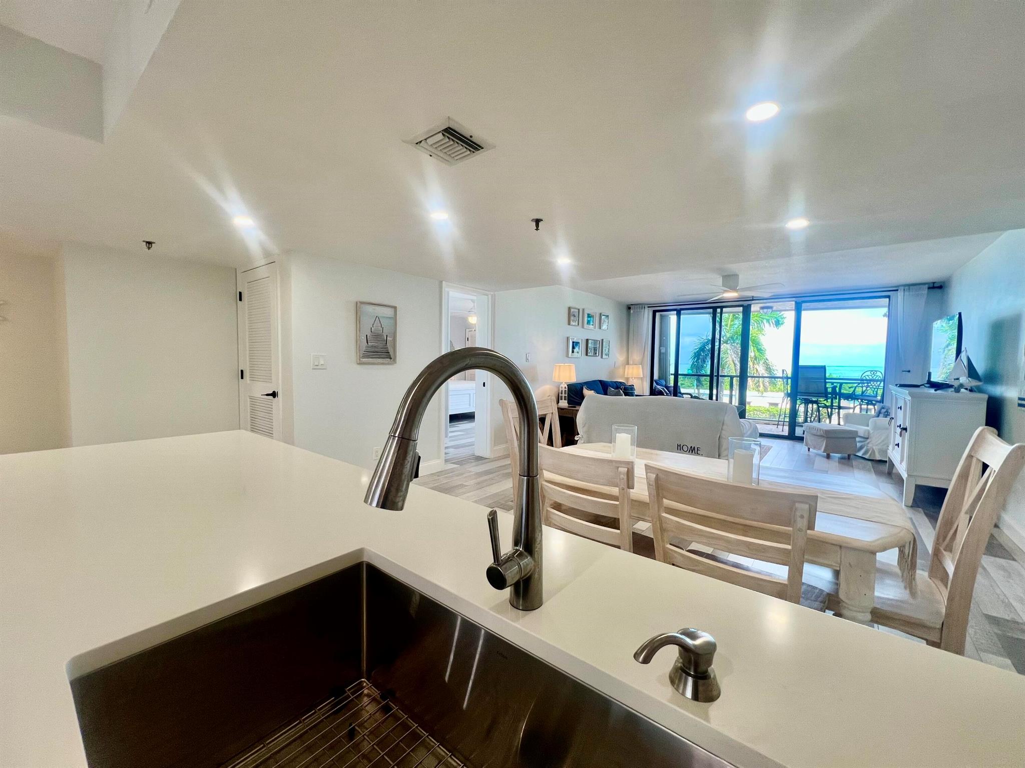 AVALON BEACH CLUB, A COND - Residential