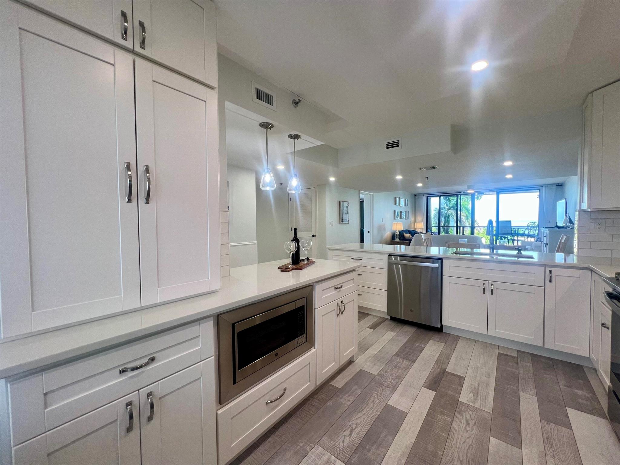 AVALON BEACH CLUB, A COND - Residential