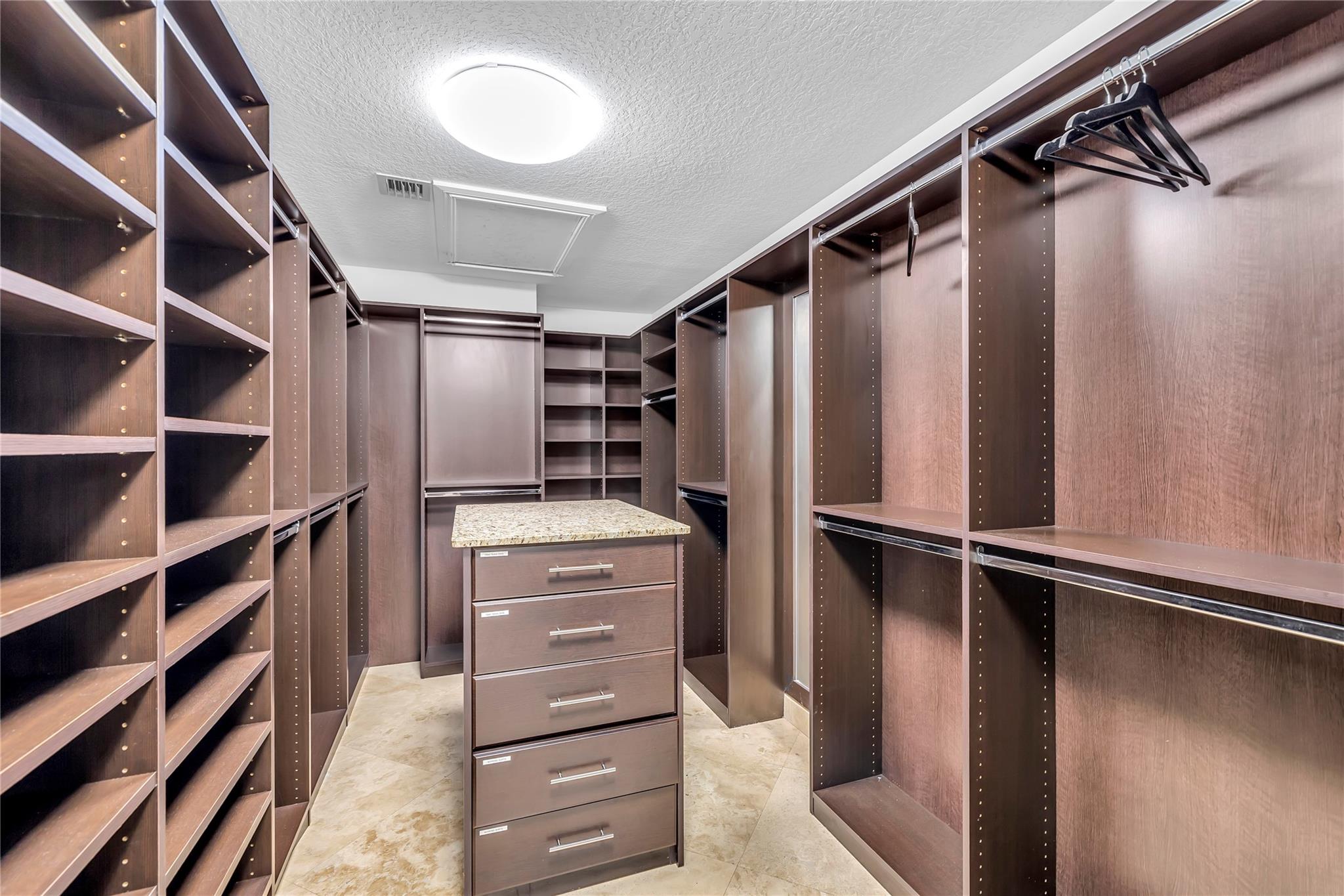 Rodriguez 153-1 B - Residential Lease