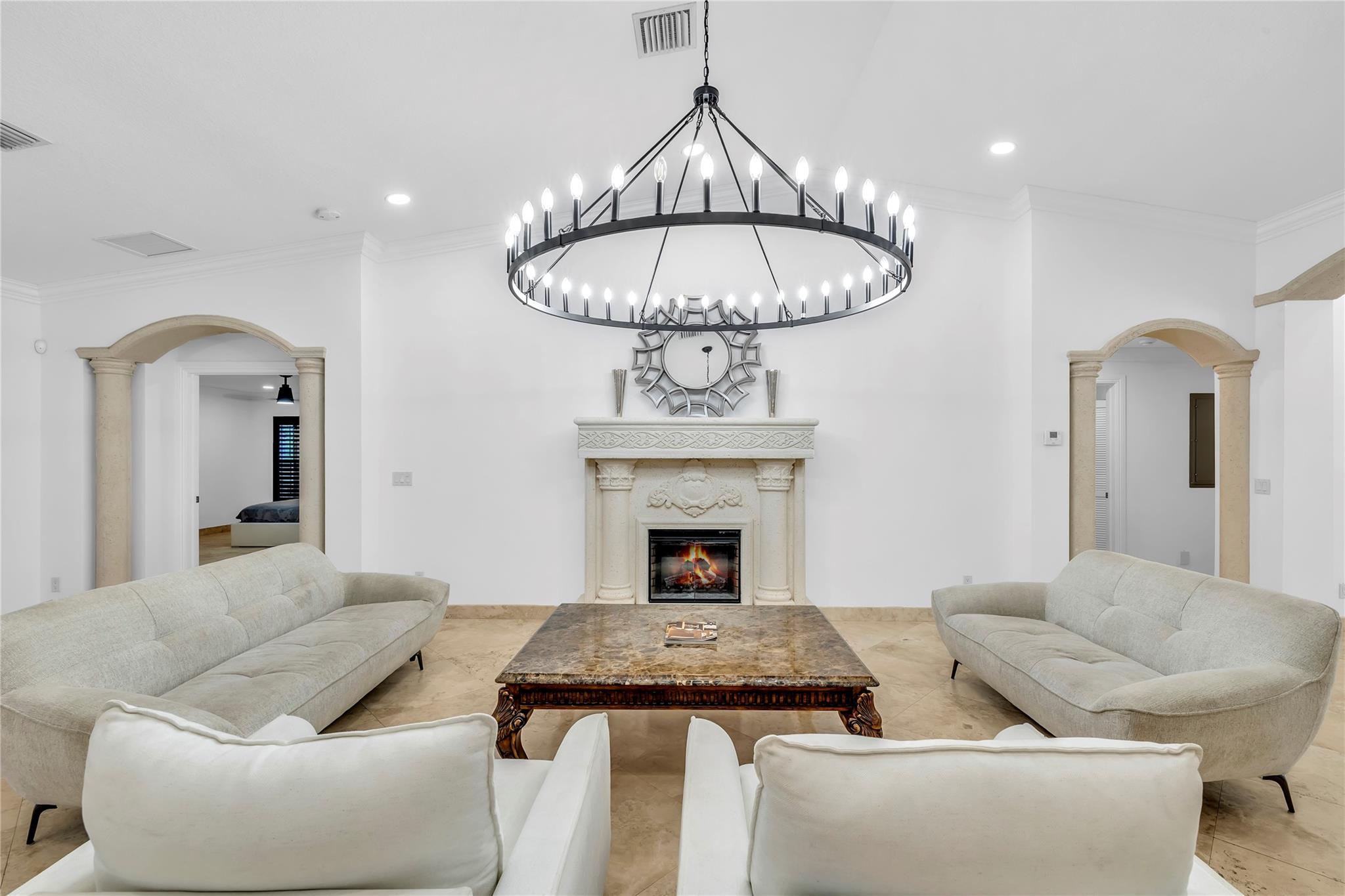 Rodriguez 153-1 B - Residential Lease