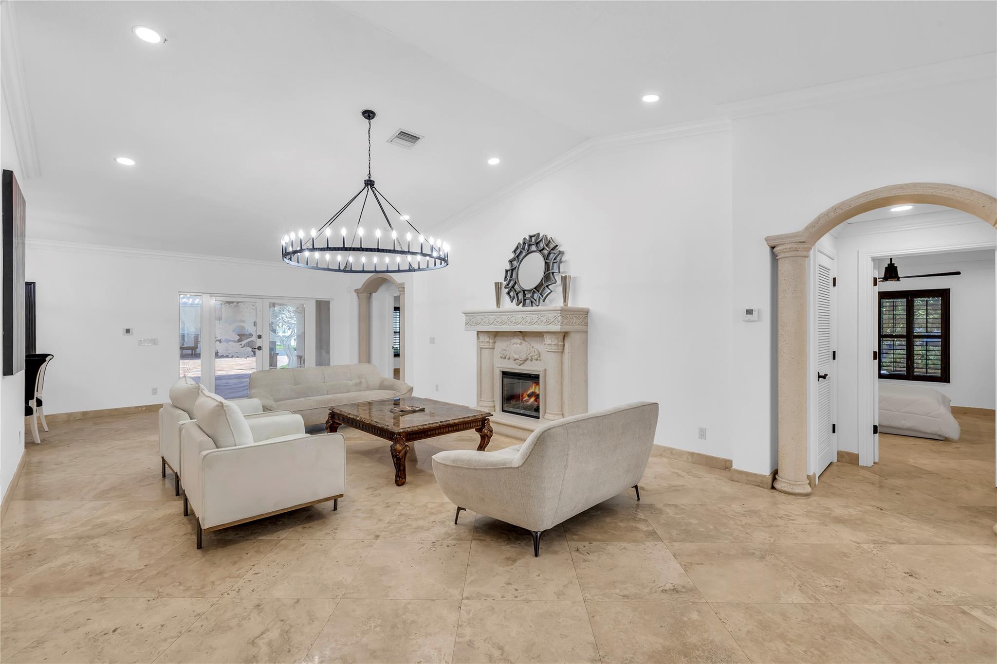 Rodriguez 153-1 B - Residential Lease