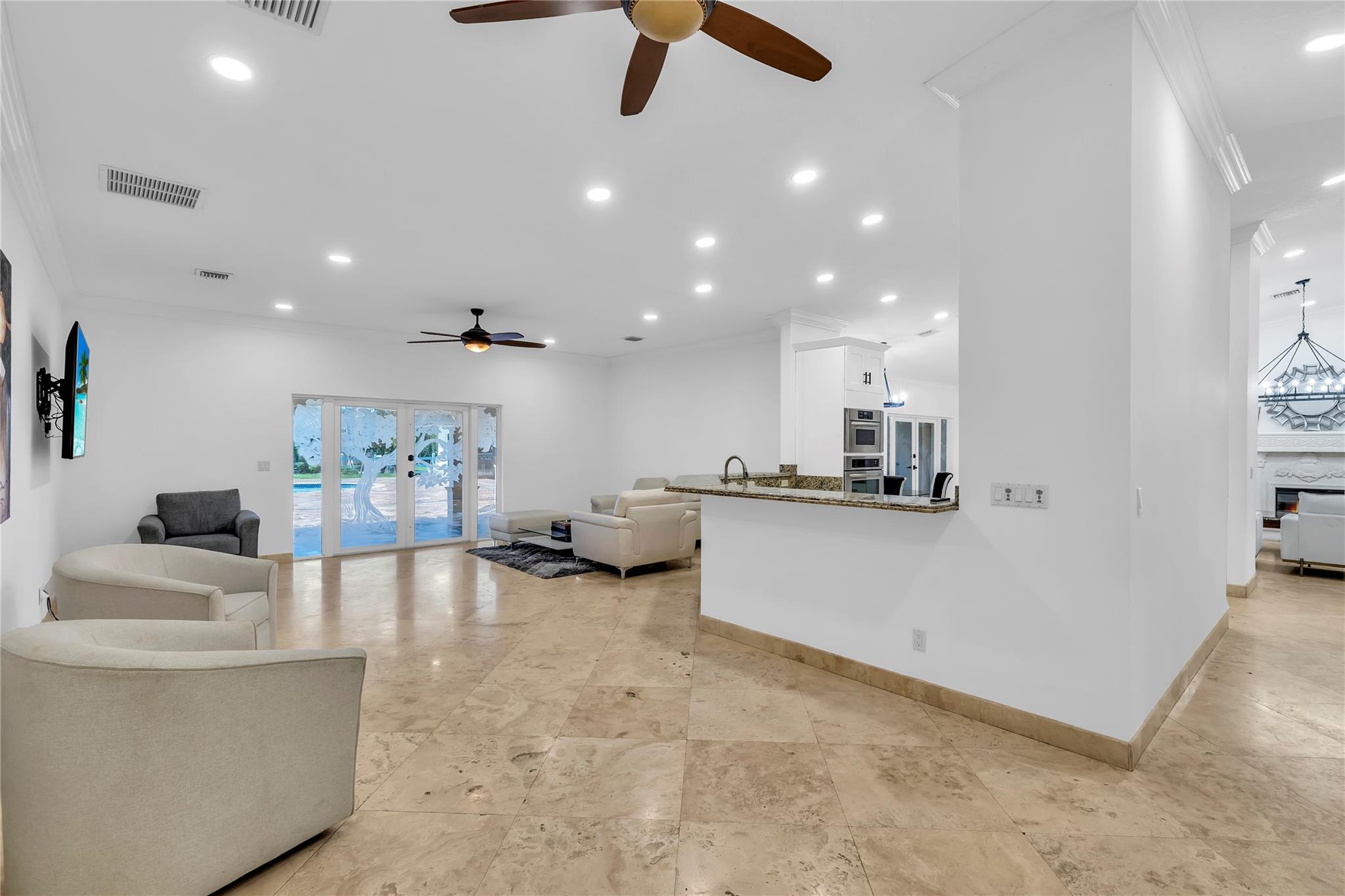 Rodriguez 153-1 B - Residential Lease