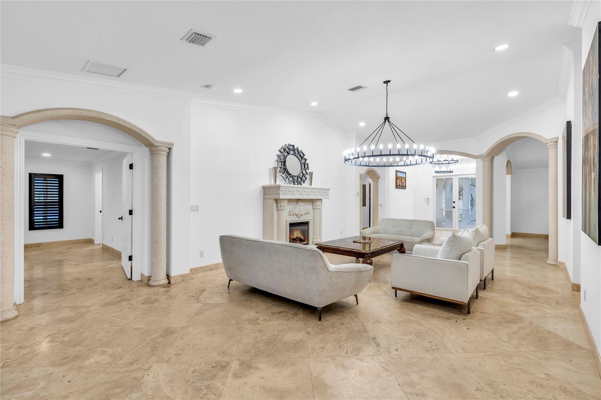 Rodriguez 153-1 B - Residential Lease