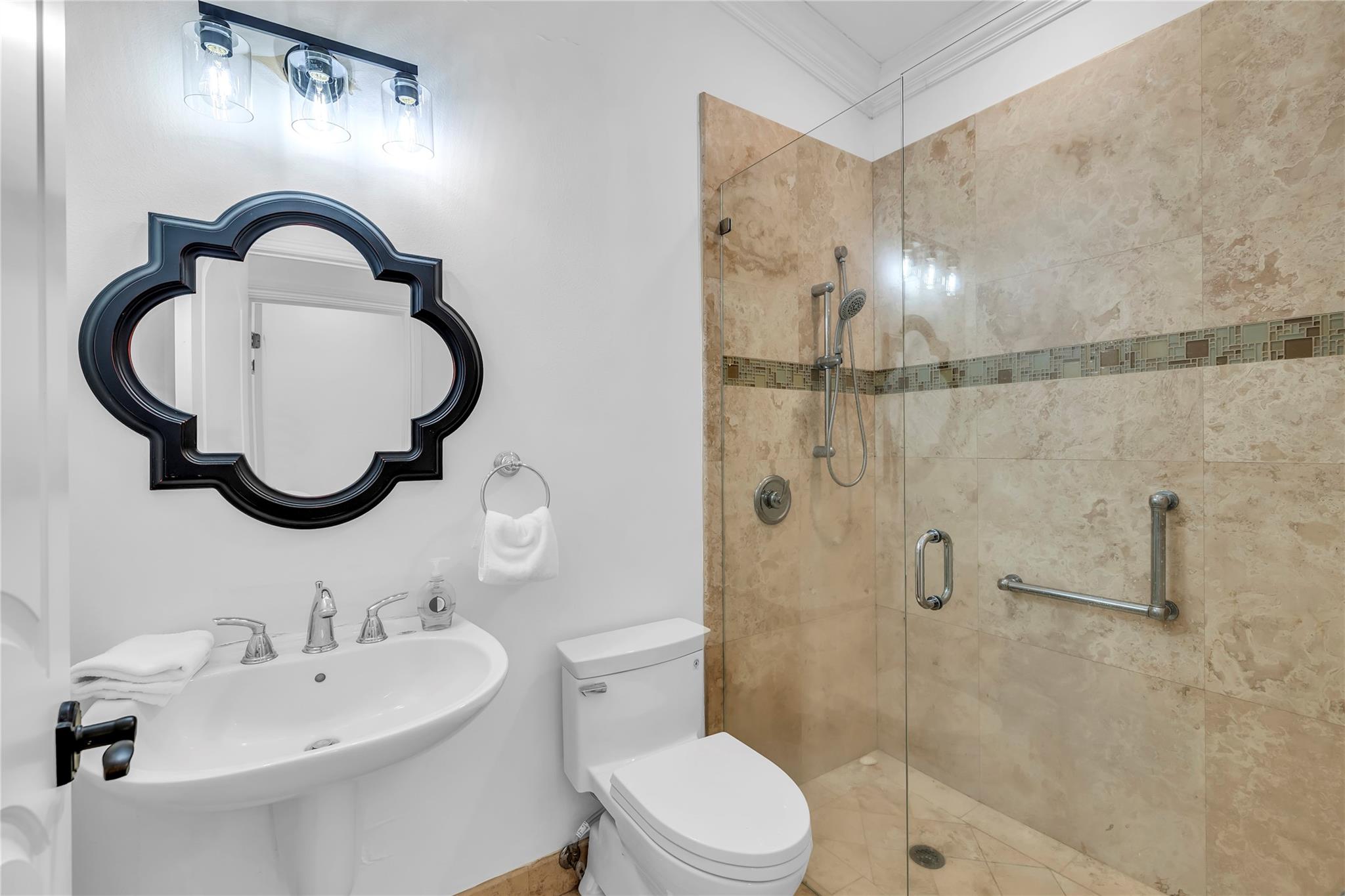 Rodriguez 153-1 B - Residential Lease