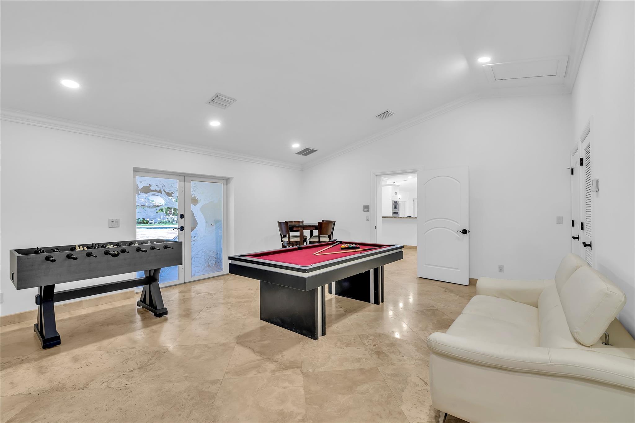 Rodriguez 153-1 B - Residential Lease