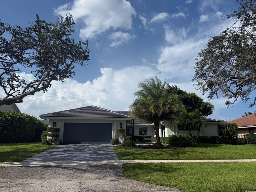 Photo of 4398 White Cedar Lane, Delray Beach, FL 33445 (MLS # R11119611)