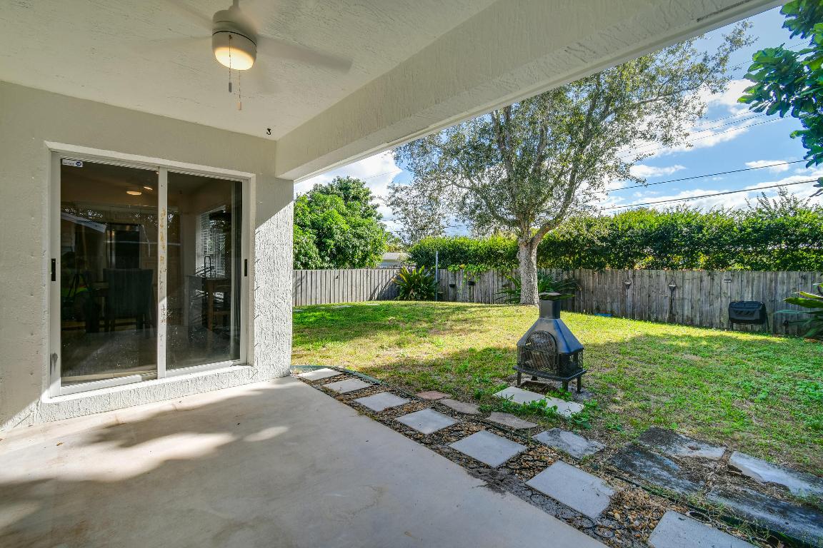 CORAL GARDENS - Residential