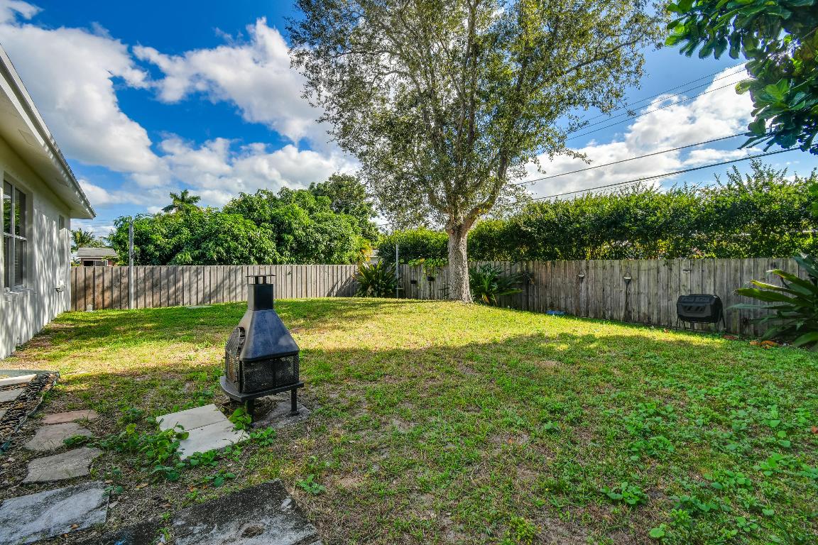 CORAL GARDENS - Residential