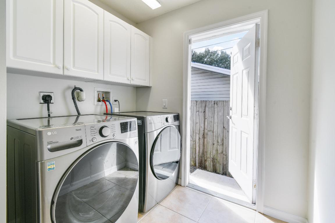 CORAL GARDENS - Residential