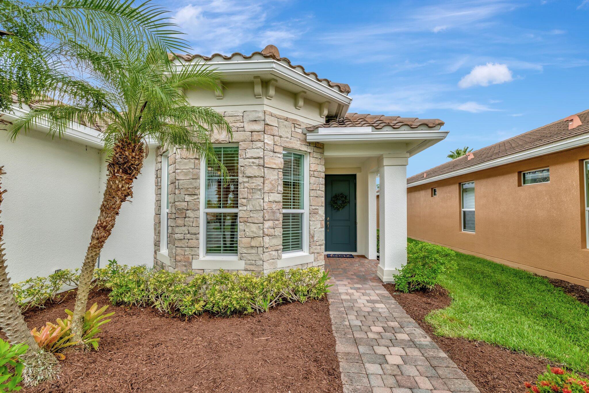 9624 SW Royal Poinciana Drive