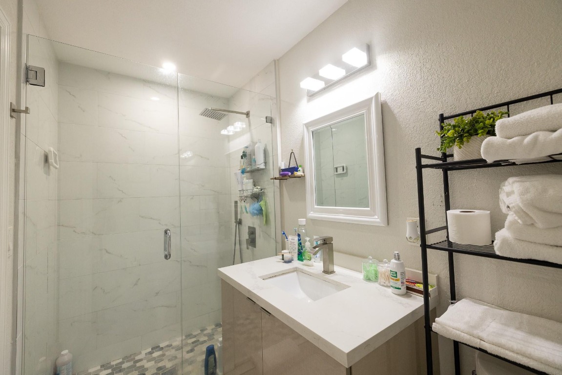 NORTH ANDREWS GARDENS - Residential