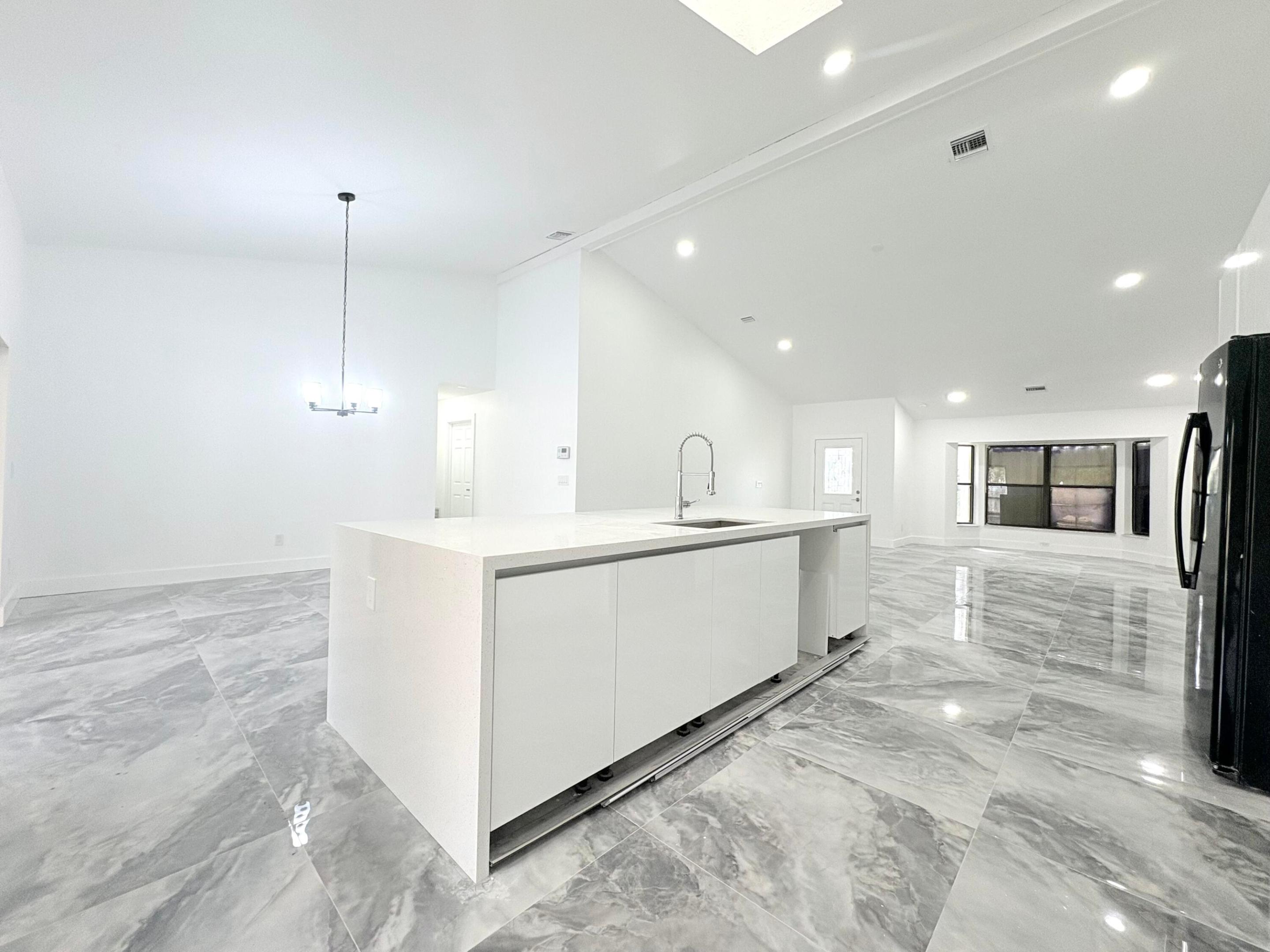 VERNON HEIGHTS - Residential