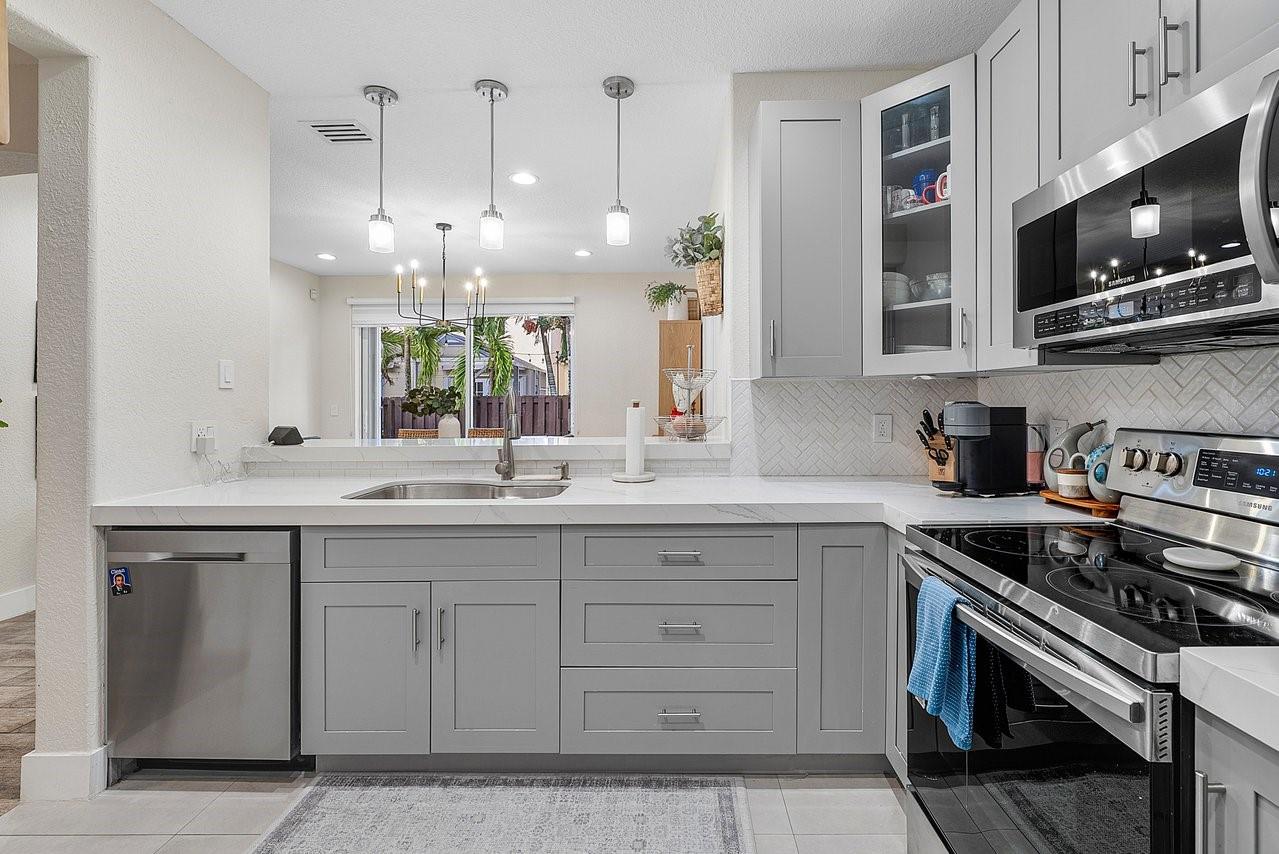 PARCEL I NAUTICA PLAT - Residential Lease