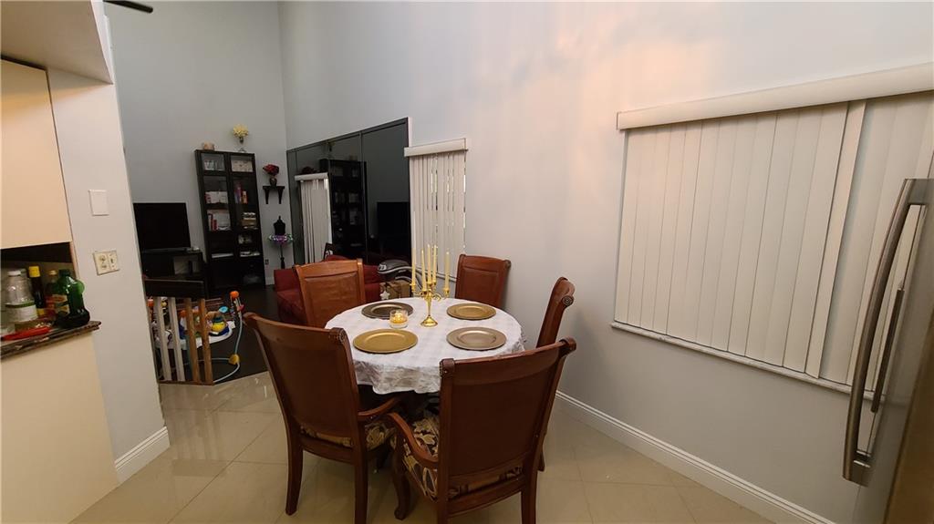 Pembroke Lakes South 119- - Residential