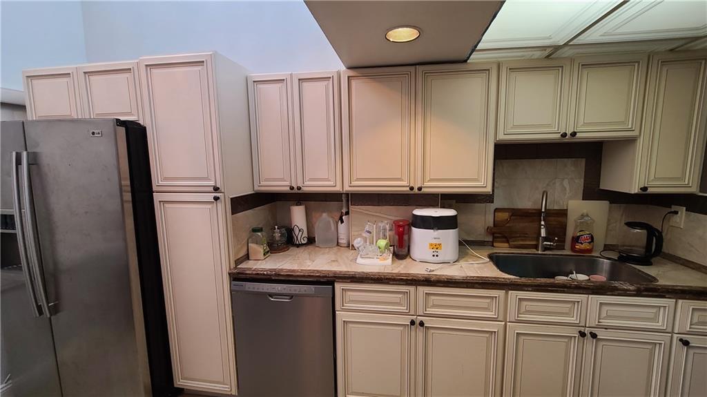 Pembroke Lakes South 119- - Residential