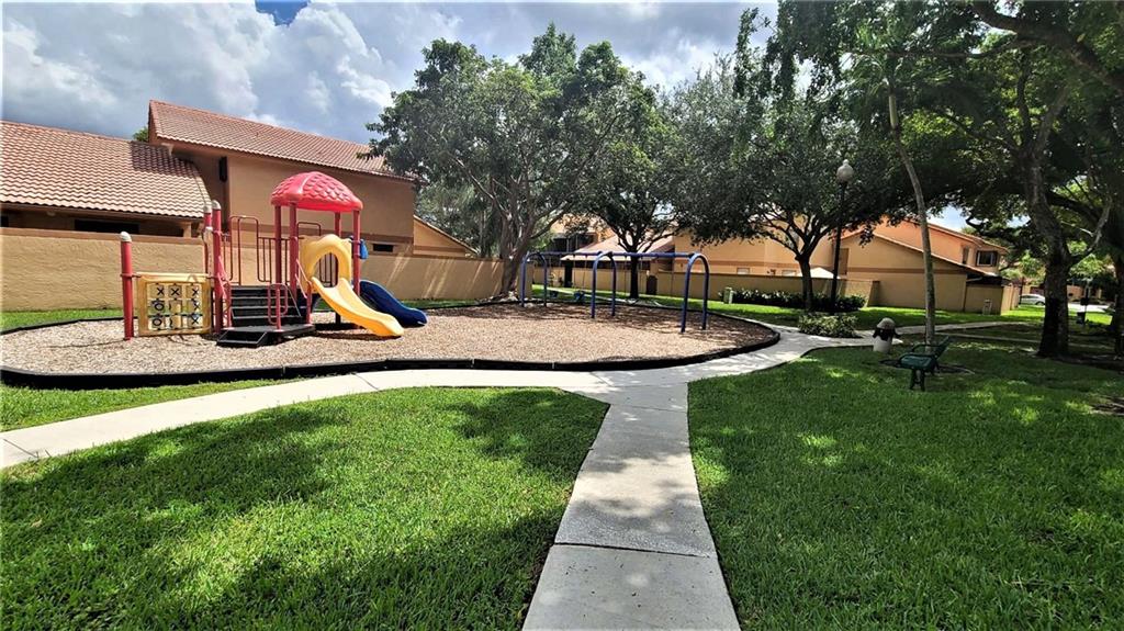 Pembroke Lakes South 119- - Residential