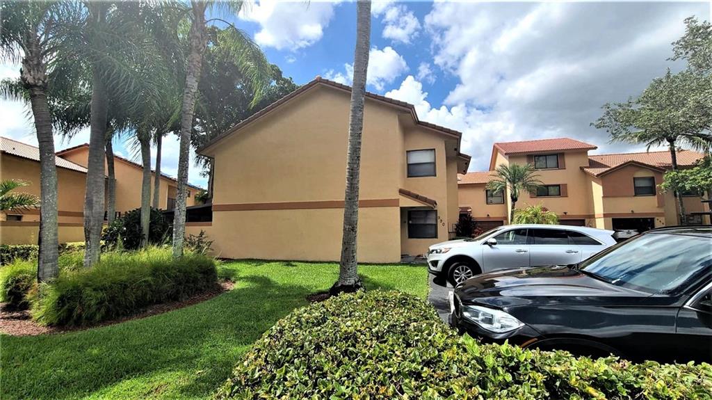 Pembroke Lakes South 119- - Residential
