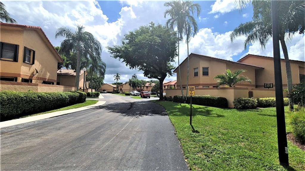 Pembroke Lakes South 119- - Residential