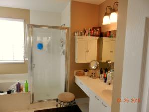 MADISON GREEN 1 PARS F AN - Residential Lease