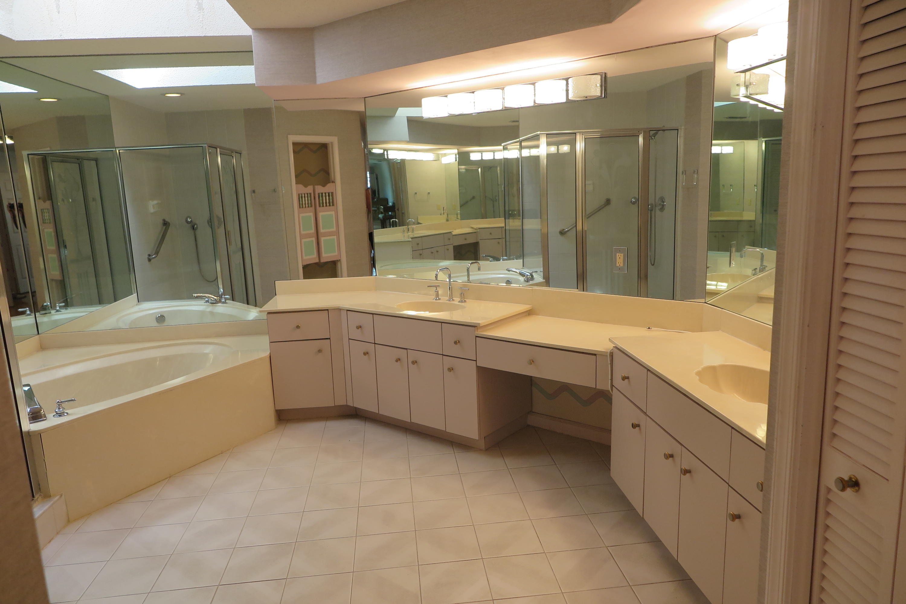 Villa Portofino - Residential