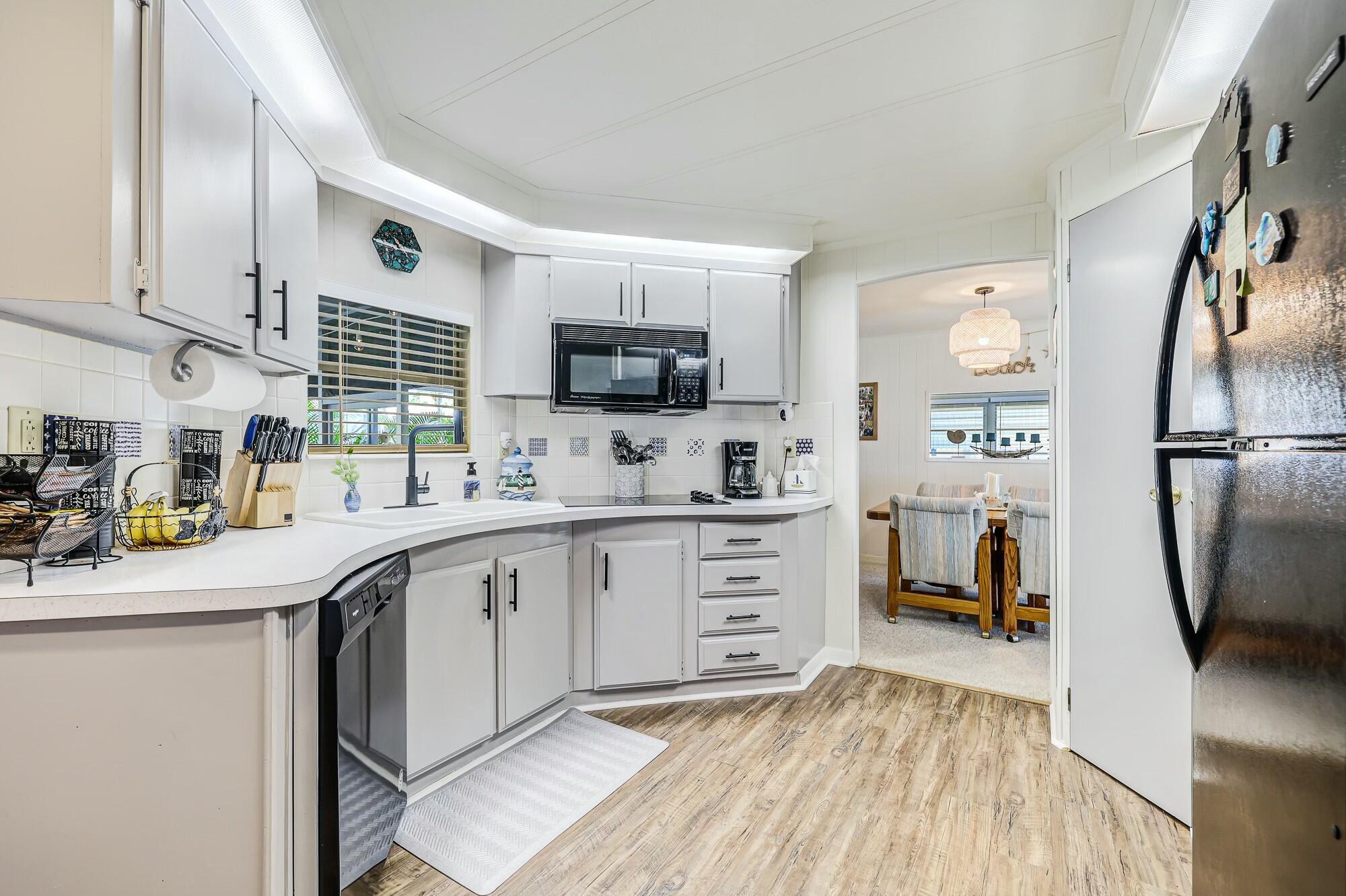 COLONIAL ESTATES INC MOBILE HOME PARK - Residential